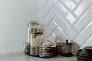 How to Make Your Kitchen Counters Clutter-Free and Spacious