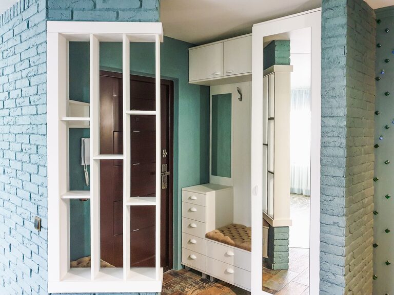 Effective Small Space Storage Ideas That Really Work